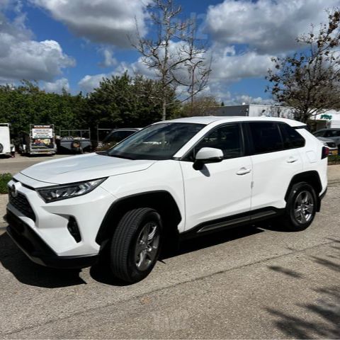 טויוטה RAV4