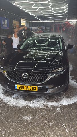 מודעת רכב מאזדה CX-30