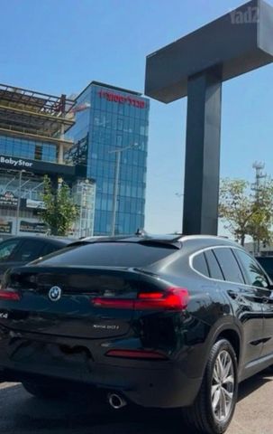 ב מ וו X4