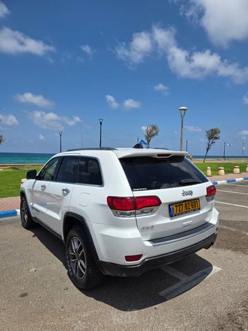 ג'יפ גרנד צ'ירוקי