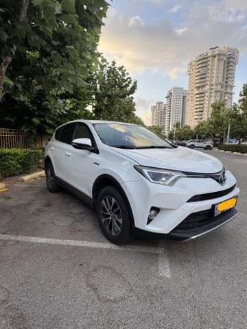 טויוטה RAV4