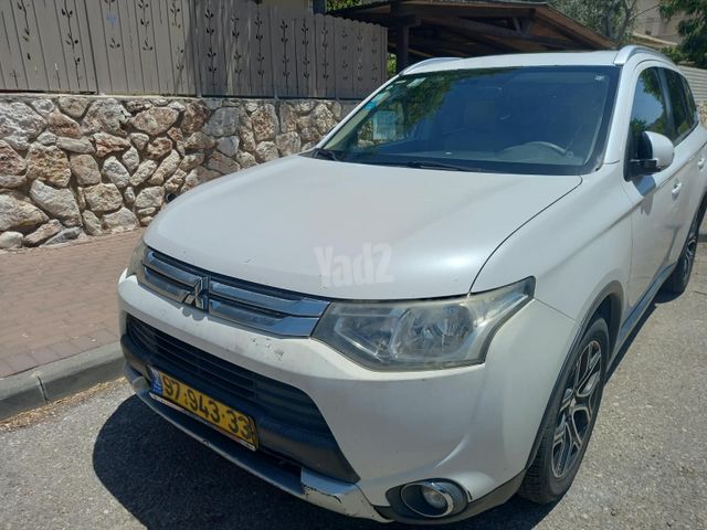 מיצובישי אאוטלנדר
