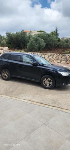 מיצובישי אאוטלנדר
