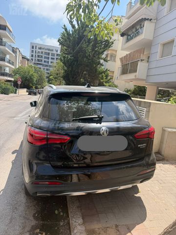 אם ג'י EHS PHEV
