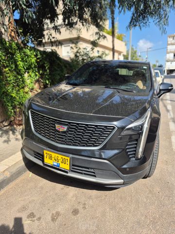 קאדילק XT4