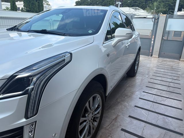 קאדילק XT5