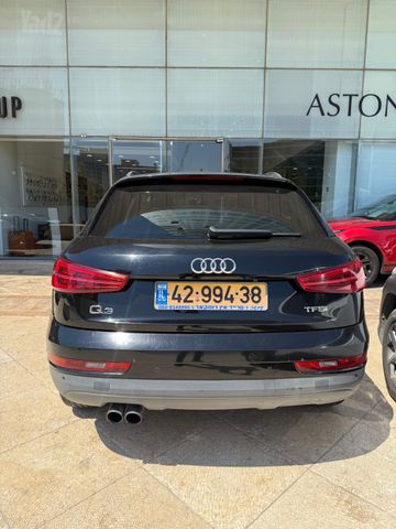 אאודי Q3
