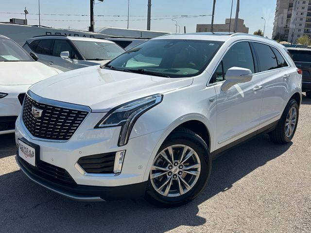 קאדילק XT5