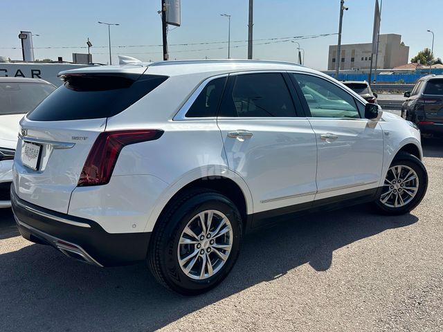 קאדילק XT5
