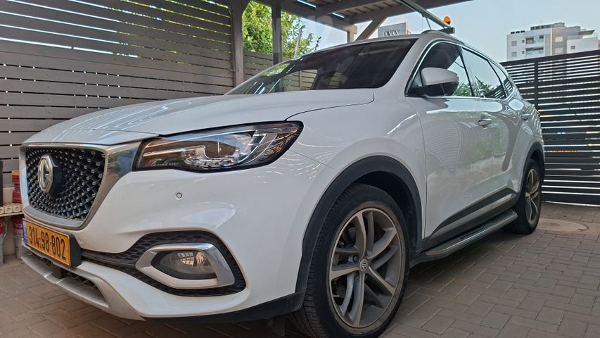 מודעת רכב אם ג'י EHS PHEV
