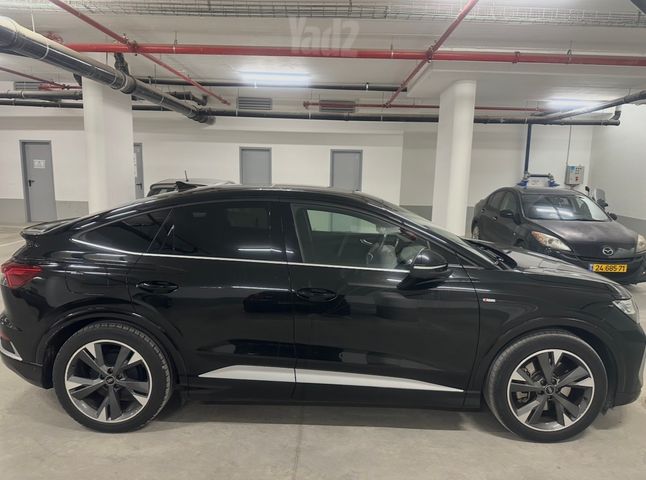 אאודי Q4 e-tron