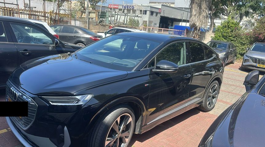 אאודי Q4 e-tron