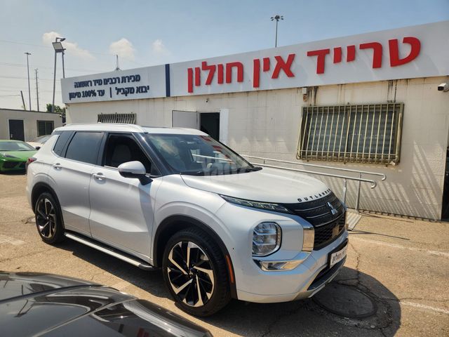 מיצובישי אאוטלנדר