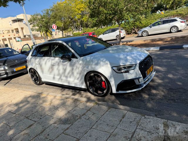 אאודי S3