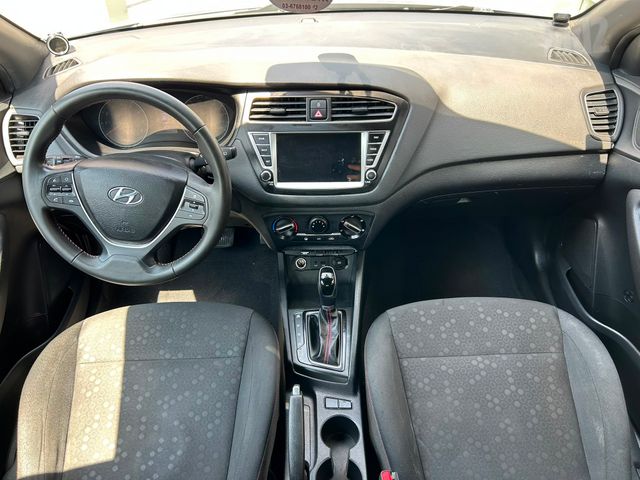 יונדאי i20