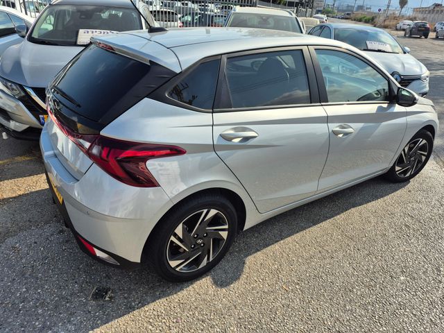 יונדאי i20