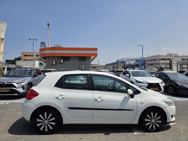 טויוטה אוריס