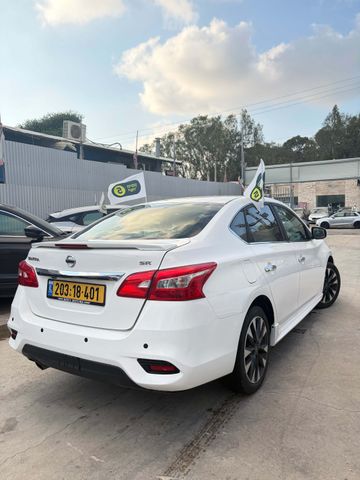 ניסאן סנטרה