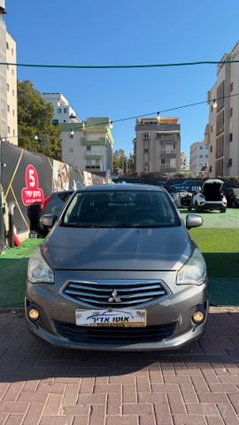 מיצובישי אטראז'