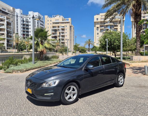וולוו S60