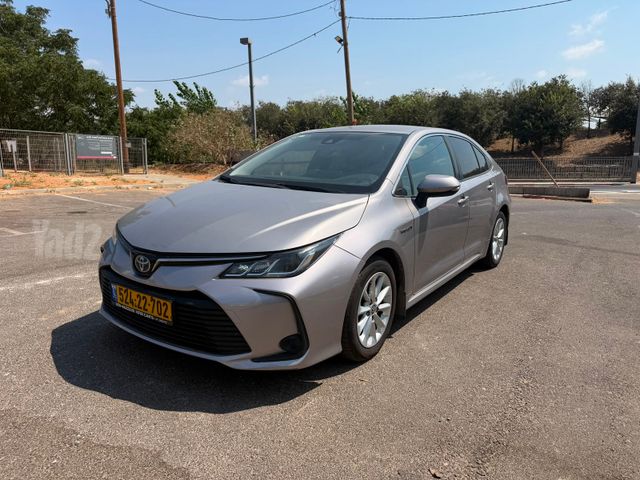 מודעת רכב טויוטה קורולה
