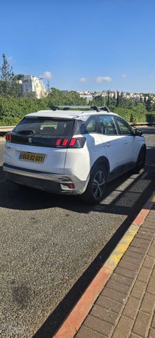 פיג'ו 3008