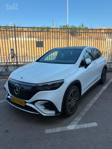 מרצדס-בנץ EQE SUV