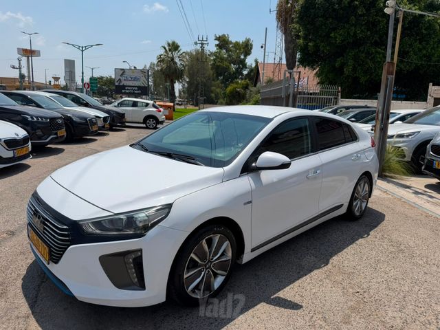 יונדאי איוניק