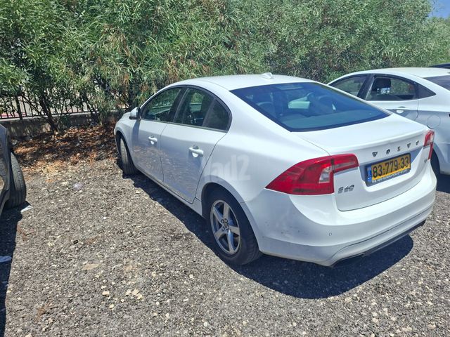 וולוו S60
