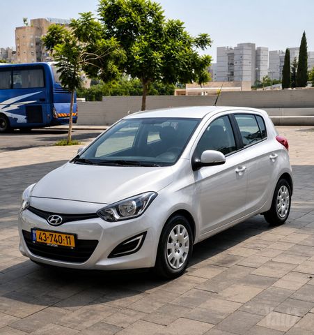 מודעת רכב יונדאי i20