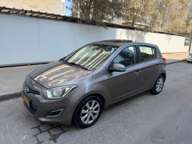 מודעת רכב יונדאי i20