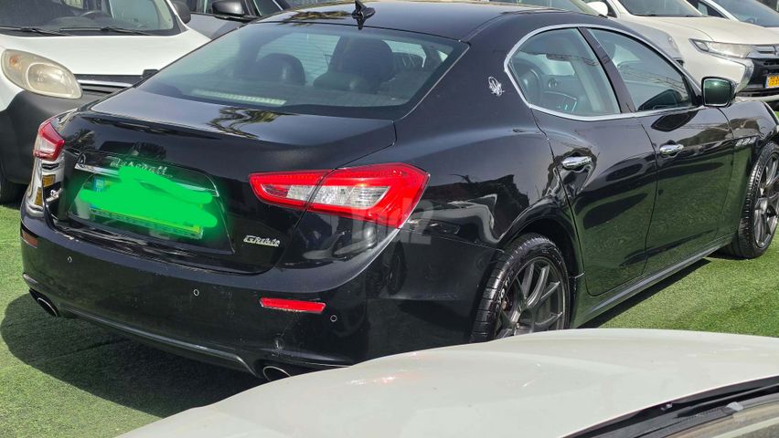 גיבלי Sport S Q4 אוט׳ 3.0 (410 כ״ס)