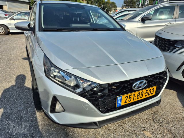 יונדאי i20