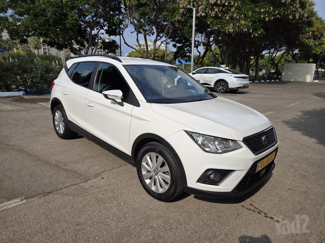 סיאט ארונה