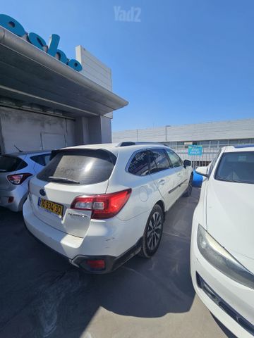 סובארו אאוטבק