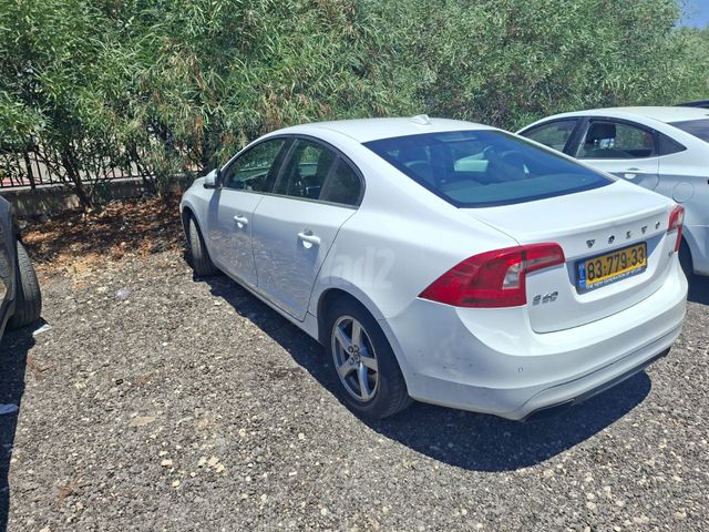 וולוו S60