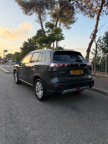 סוזוקי S-Cross
