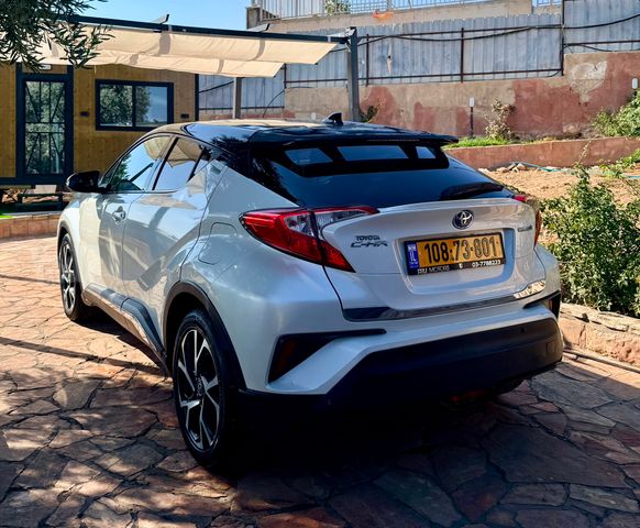 טויוטה C-HR