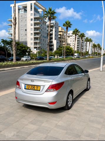 יונדאי אקסנט i25