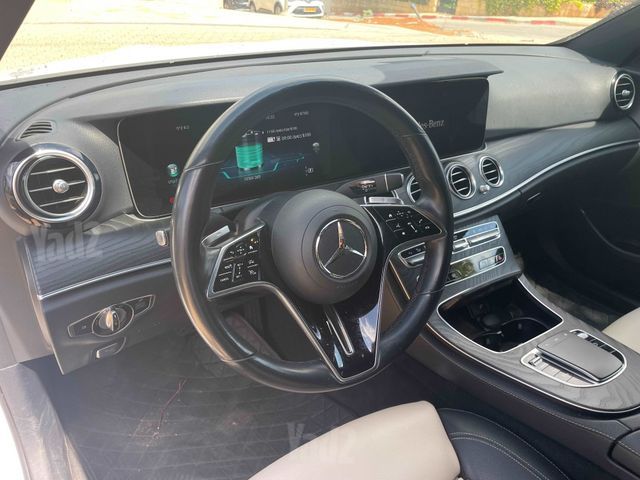 מרצדס-בנץ E-class