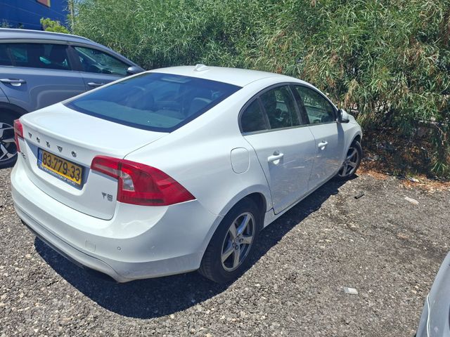 וולוו S60