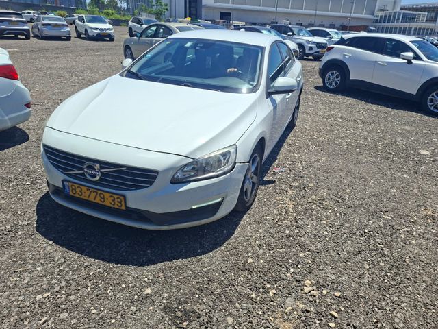 וולוו S60
