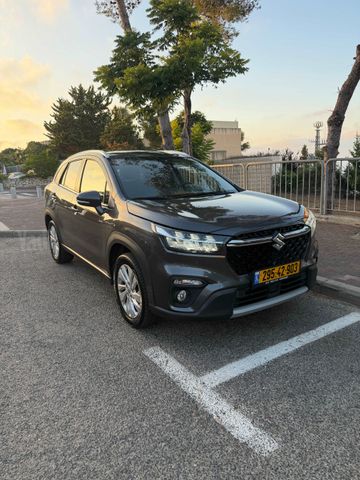 סוזוקי S-Cross