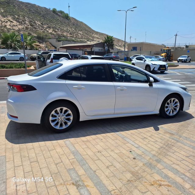 טויוטה קורולה