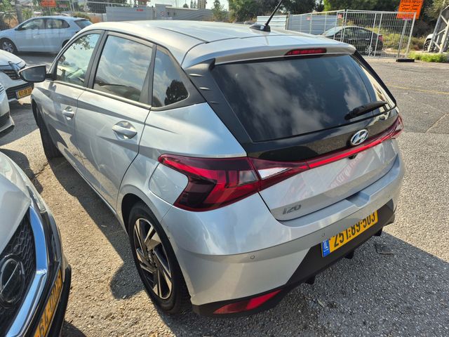 יונדאי i20