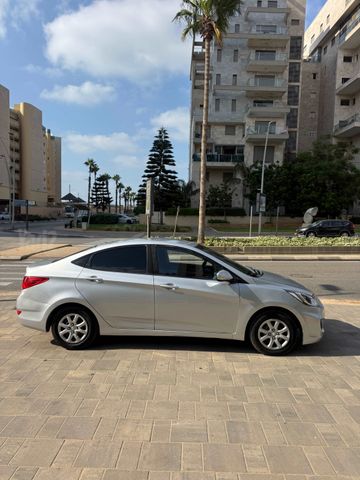 יונדאי אקסנט i25