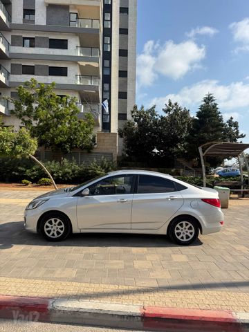 יונדאי אקסנט i25