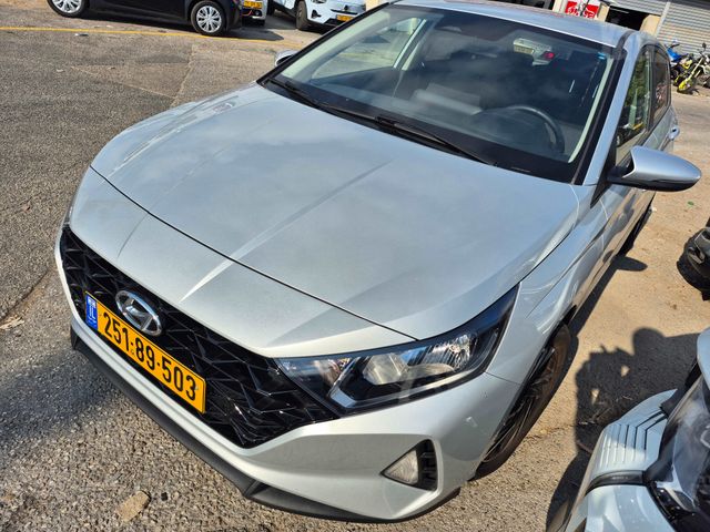 מודעת רכב יונדאי i20