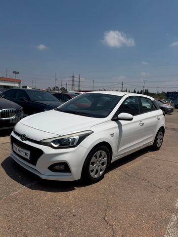 יונדאי i20