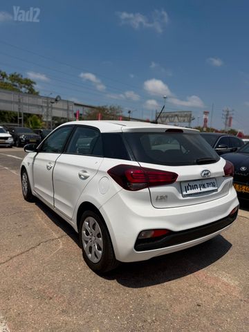 יונדאי i20